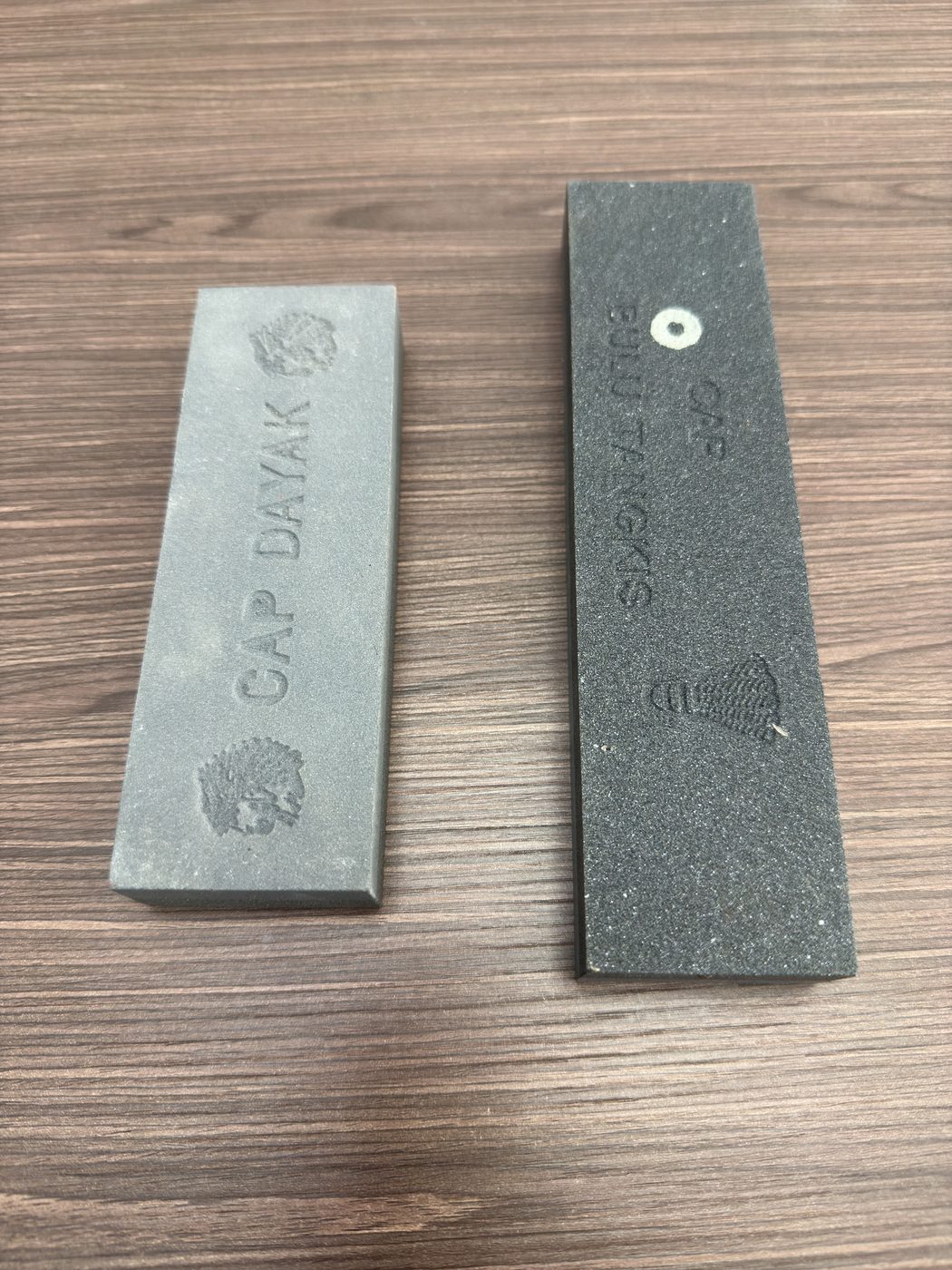 Custom handle / private-label oilstone 3